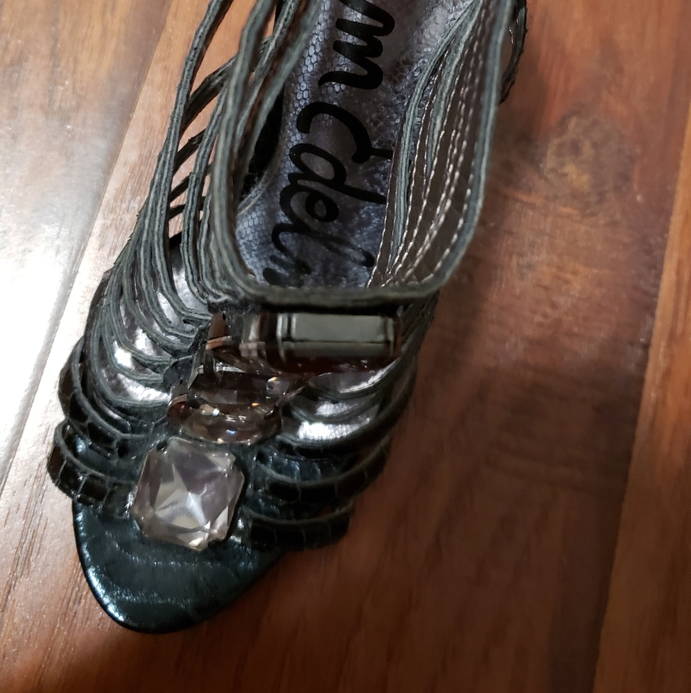 Sam Edelman Heels - Picture 2 of 4